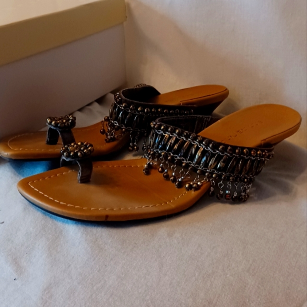 Ann Marino 7.5 Beaded Sandals